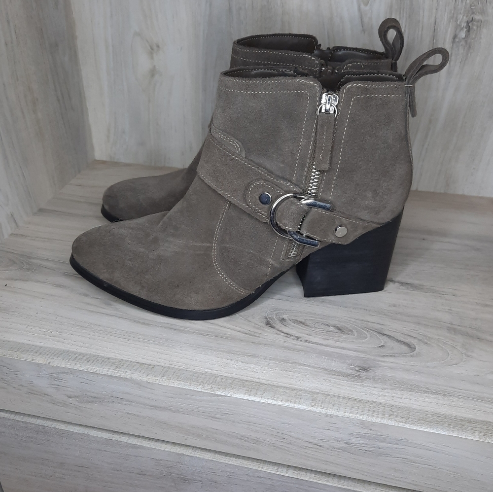 Mark fisher suede boots used like new size 8